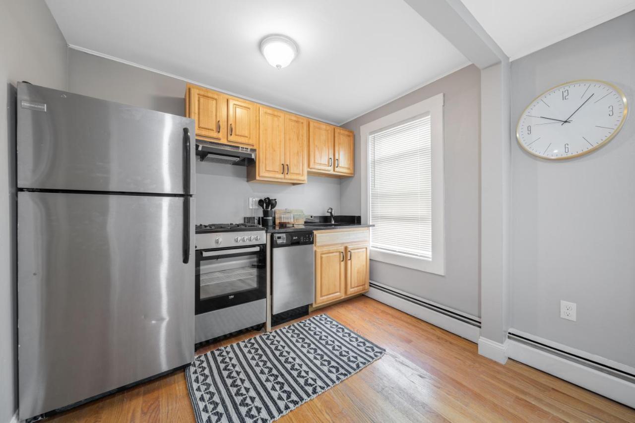 Easy Commute South Boston 4Br 1Bh Apt Bagian luar foto